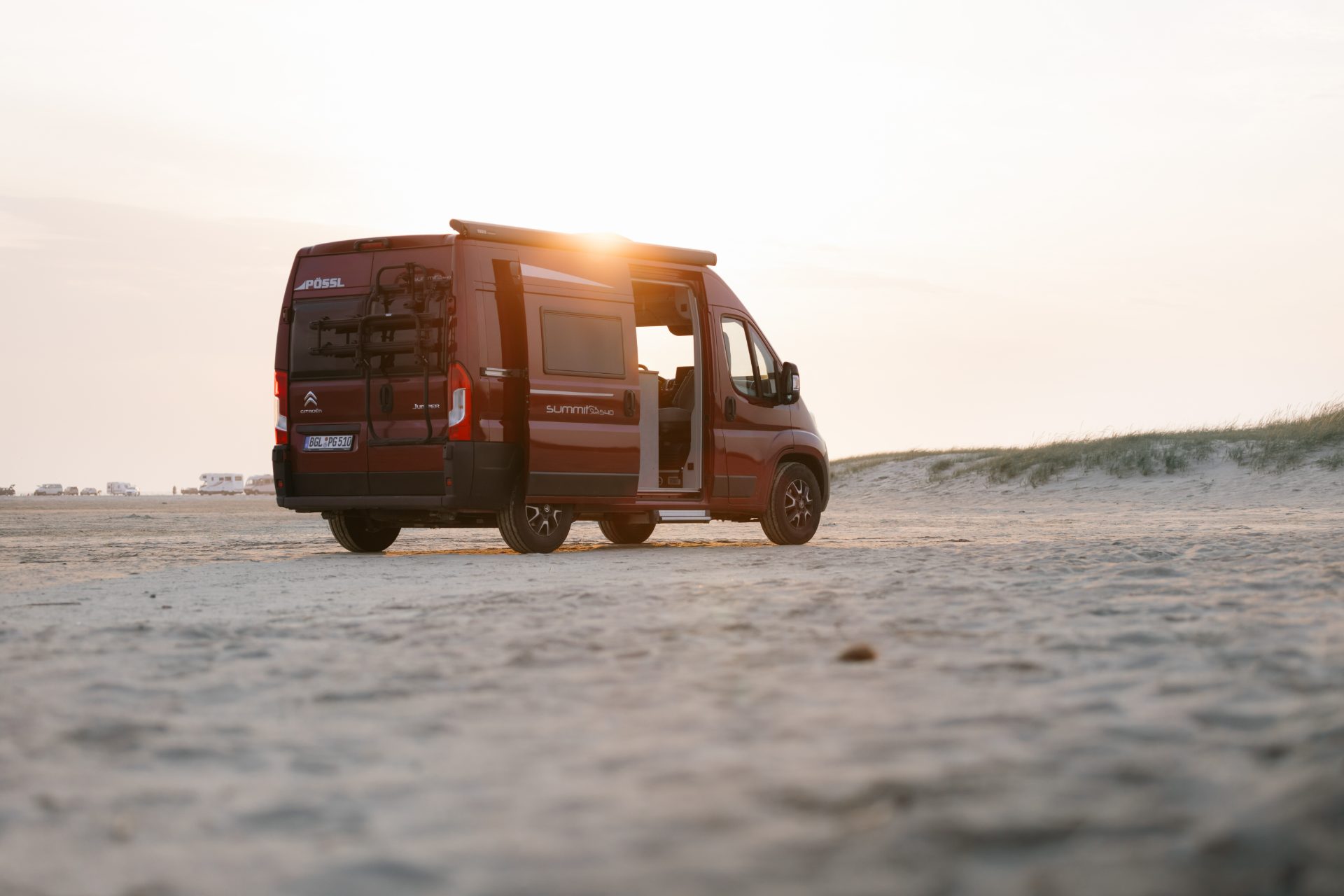 Pössl Reisemobil am Strand